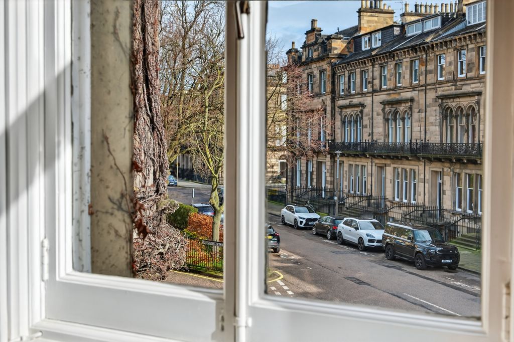 Additional image 17 of 4 bed flat for sale21 2 Rothesay Terrace, Edinburgh EH3
