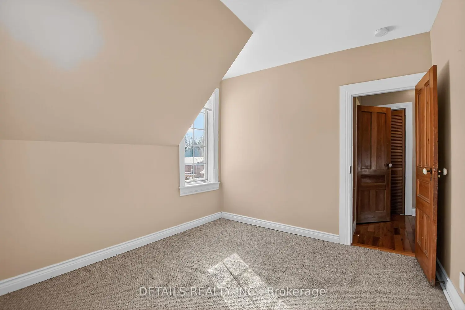 Additional image 18 of 5554 Osgoode Main Street