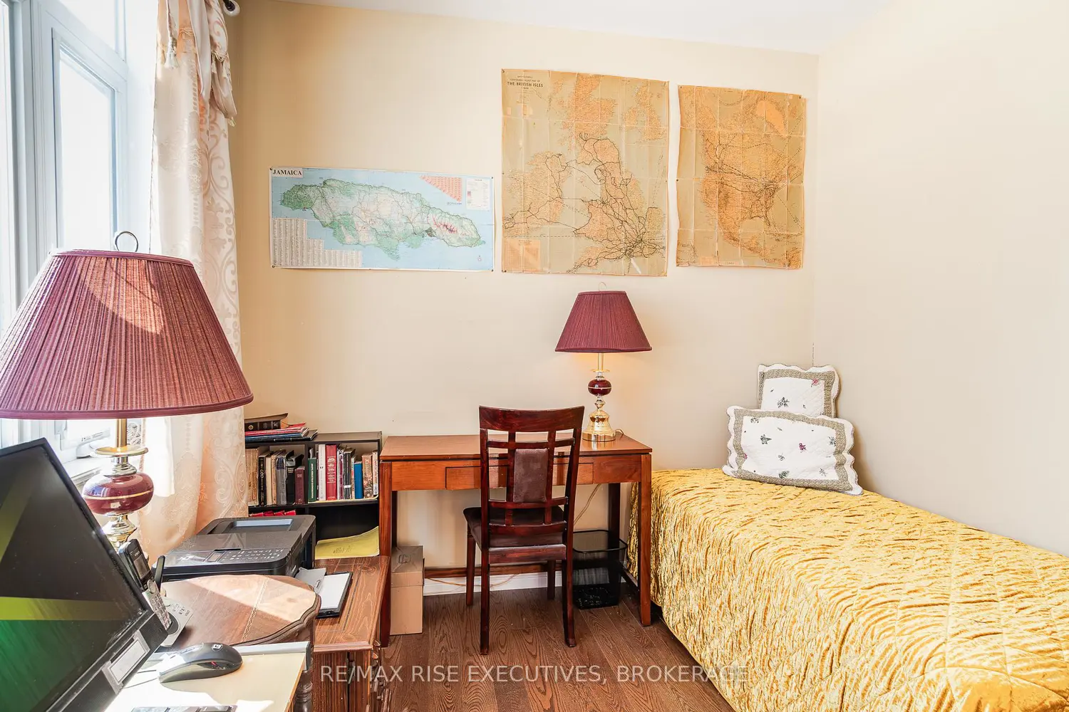 Additional image 7 of 7 Autumn Lane 4