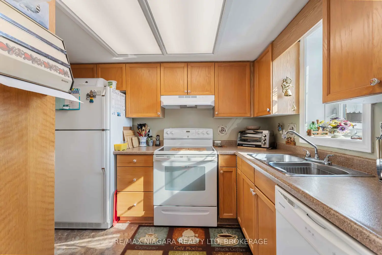 Additional image 5 of 3420 Frederick Avenue 210