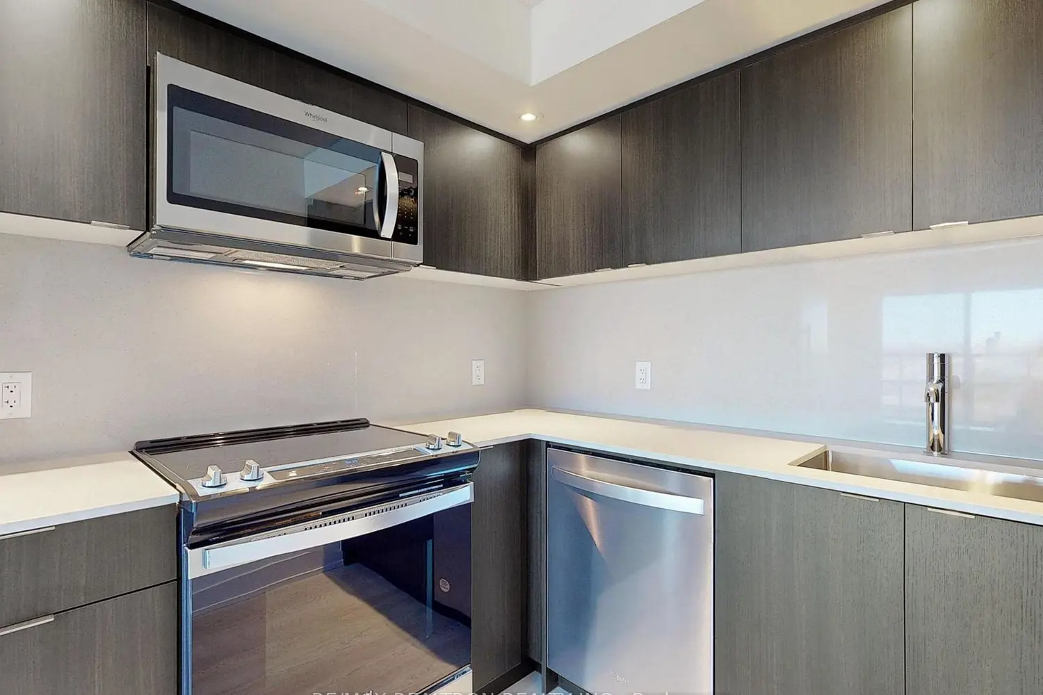 Additional image 9 of 10 Eva Road 1705