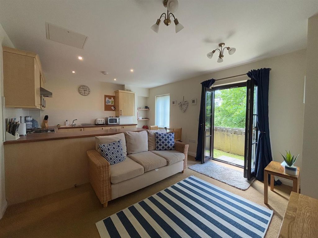 Additional image 5 of 1 bed flat for saleChandlers Yard, Burry Port SA16
