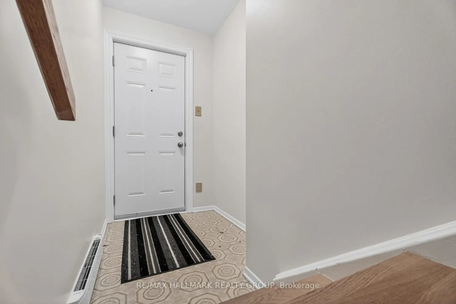 Additional image 2 of 6746 Jeanne Darc Boulevard B