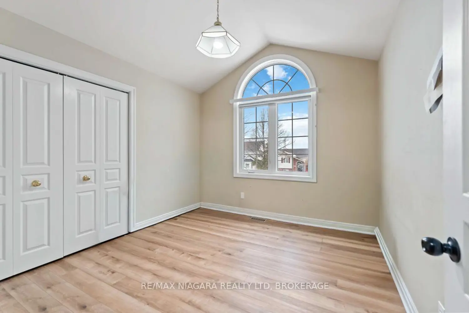 Additional image 8 of 7874 Bishop Avenue