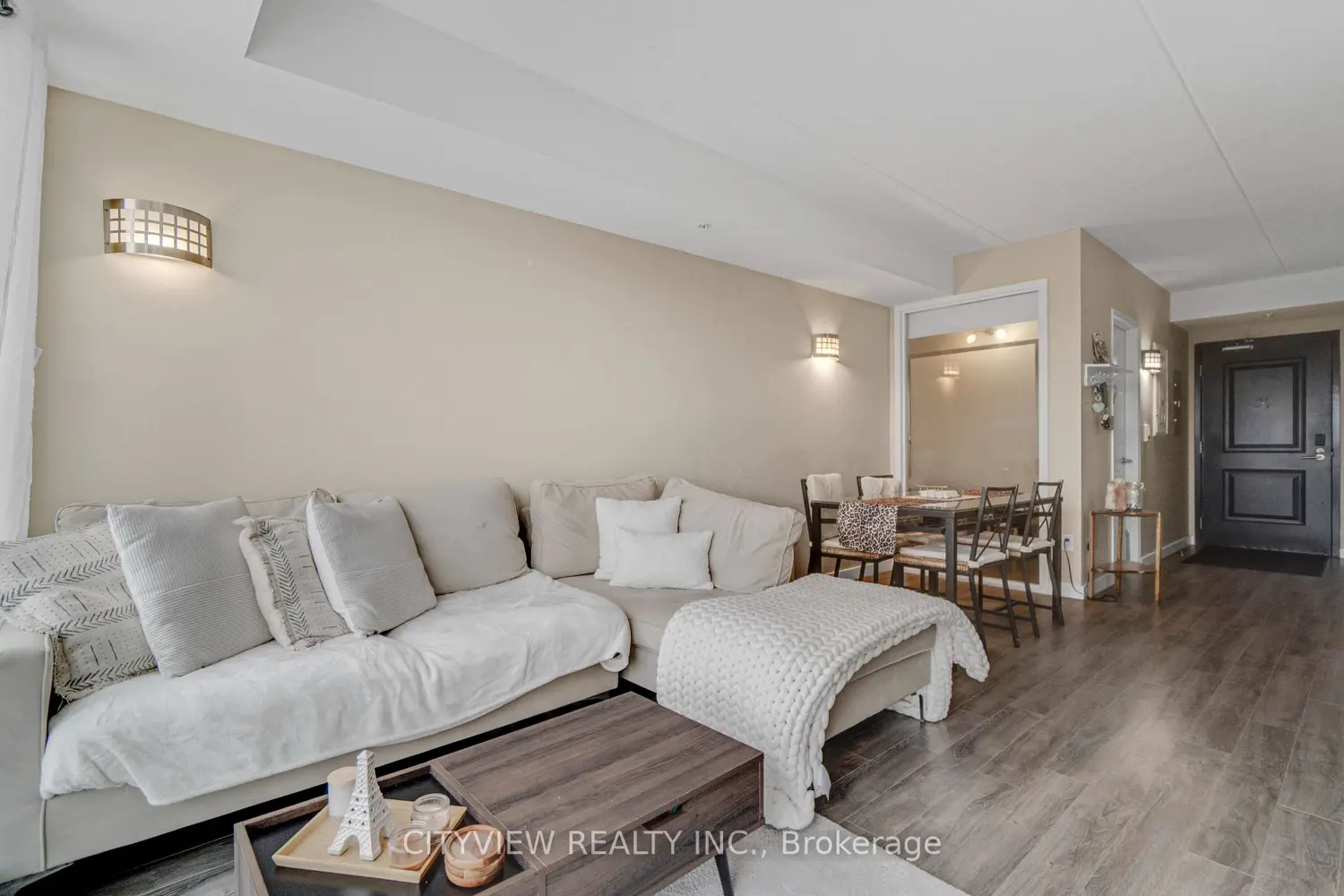 Additional image 9 of 1291 Gordon Street 414