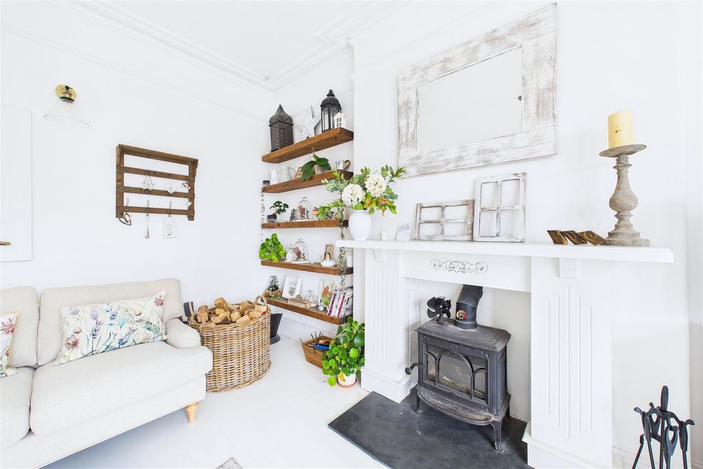 Additional image 12 of 2 bed flat for salePopular Location Close To Hill Road, Clevedon BS21