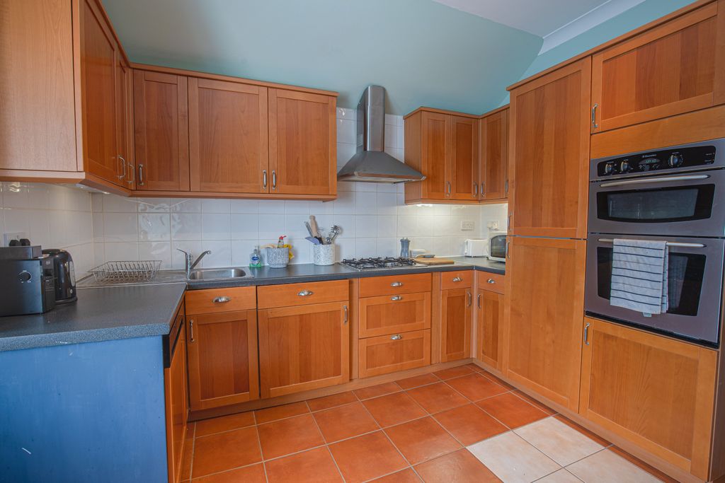 Additional image 3 of 2 bed flat for saleHamilton Place, Aberdeen AB15