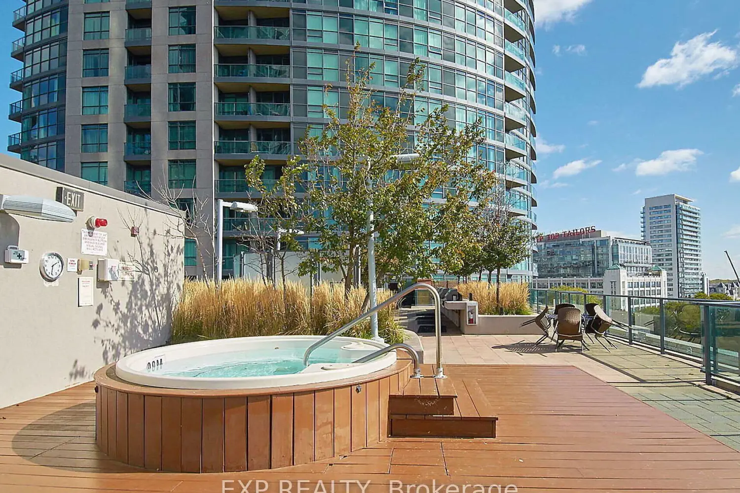 Additional image 17 of 209 Fort York Boulevard 167