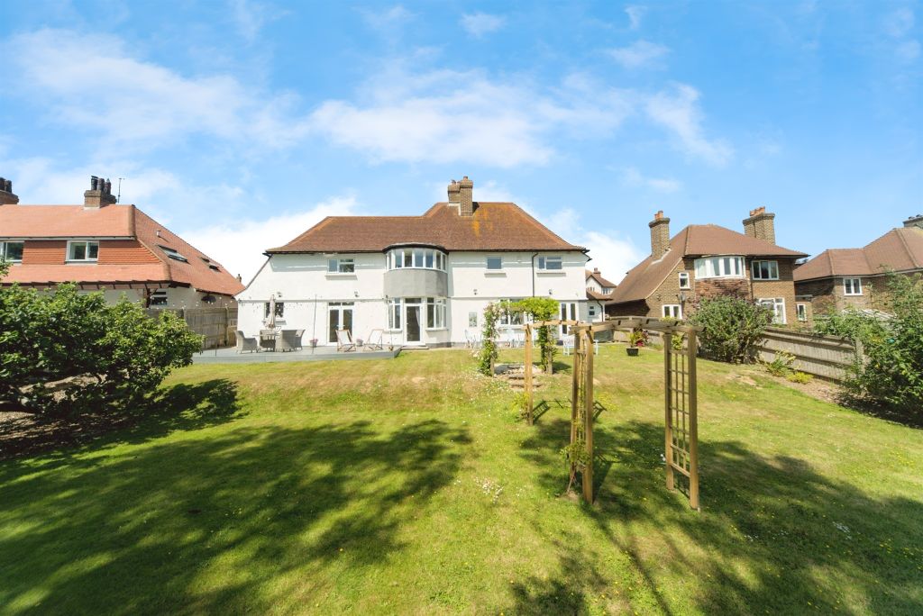 Additional image 16 of 5 bed detached house for saleGlassenbury Drive, Bexhill-On-Sea TN40