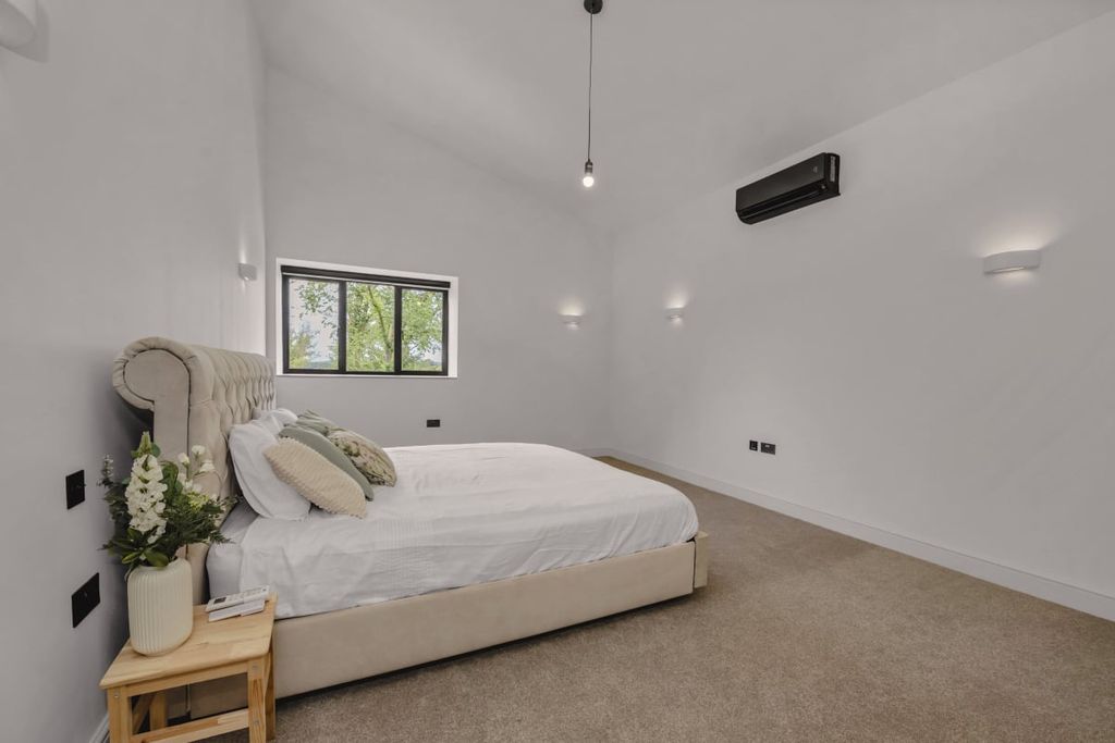 Additional image 38 of 5 bed detached house for saleNew Barn, Sturmer Road, Haverhill CB9
