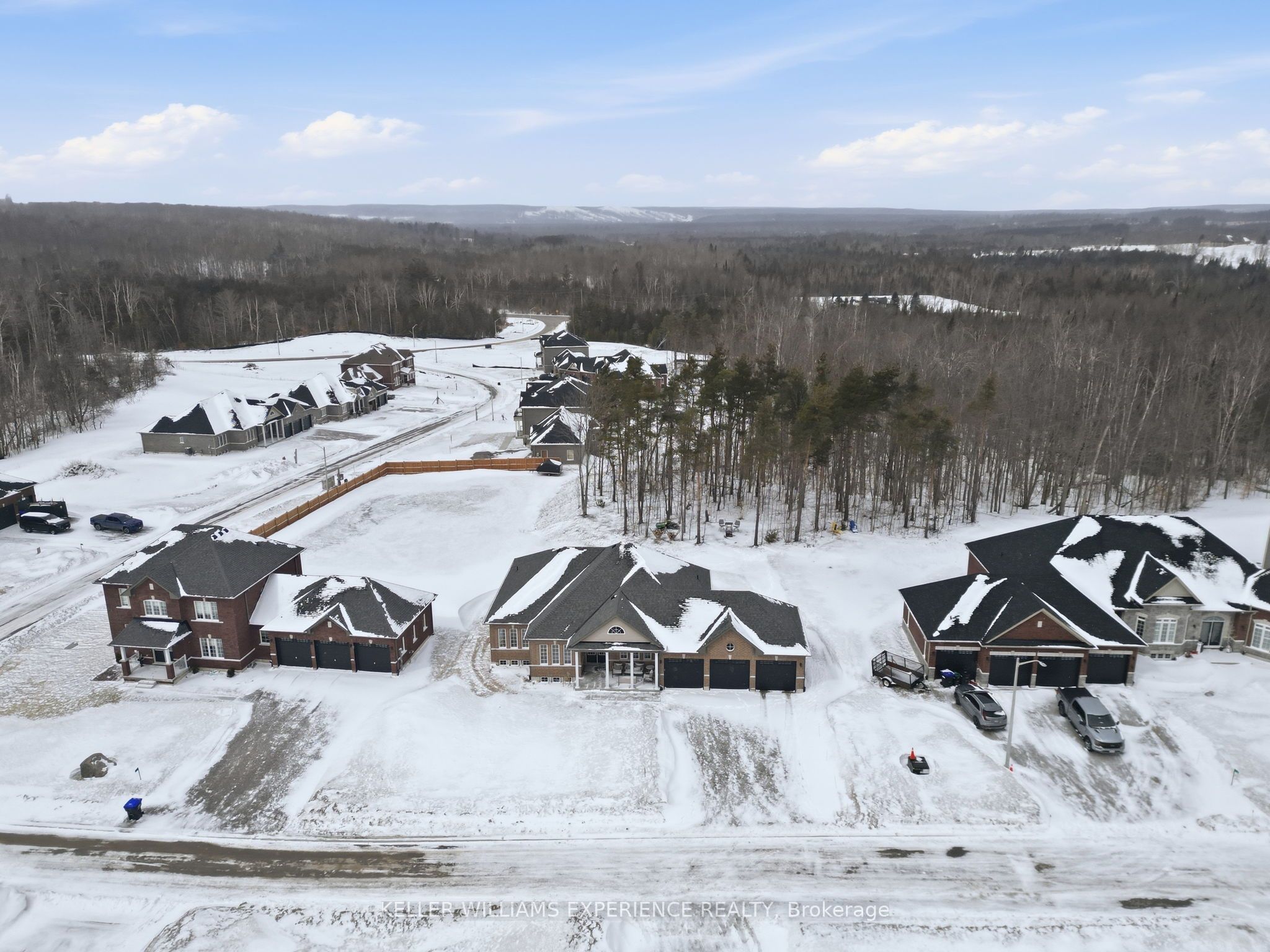 Additional image 2 of 4 Forest Heights Court, Oro-medonte, ON, L0L 2E0