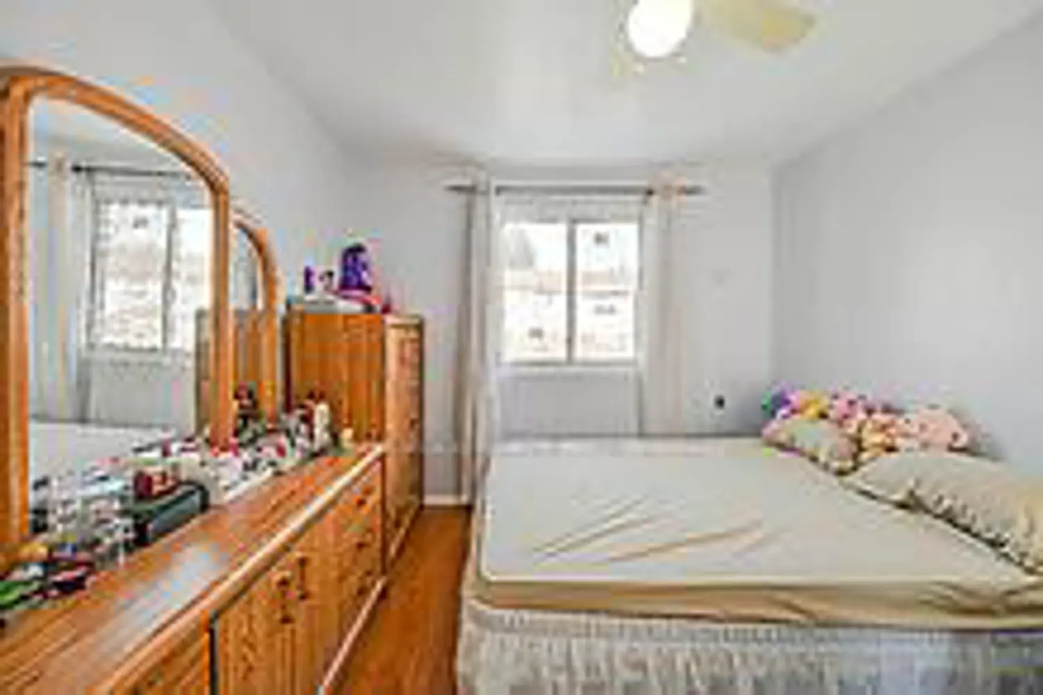 Additional image 12 of 7560 Goreway Drive 27