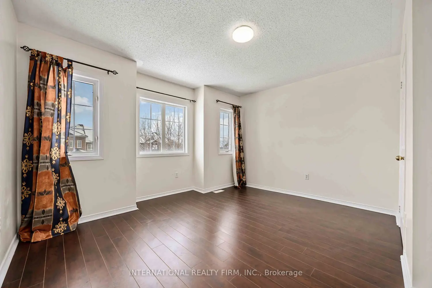 Additional image 18 of 340 Flagstone Way