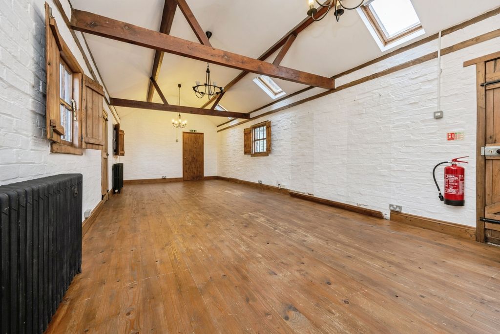 Additional image 4 of Studio for saleMidland Road, Bedford, Bedfordshire MK40