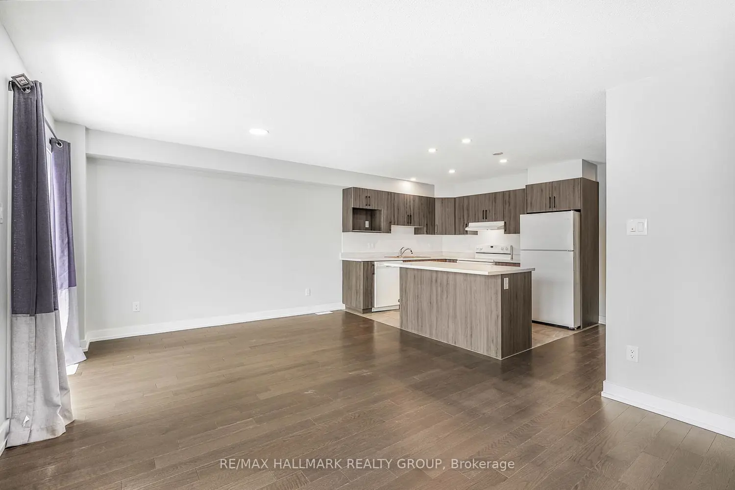 Additional image 7 of 877 Platinum Street