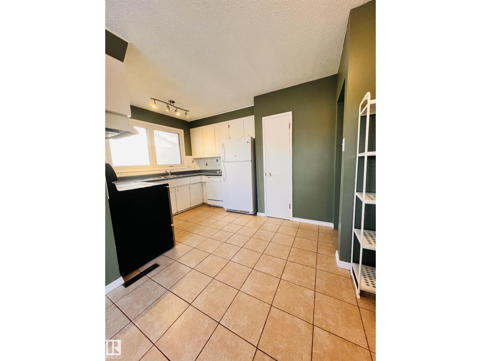 Additional image 6 of 11459 51 Avenue NW, Edmonton, AB, T6H0L8