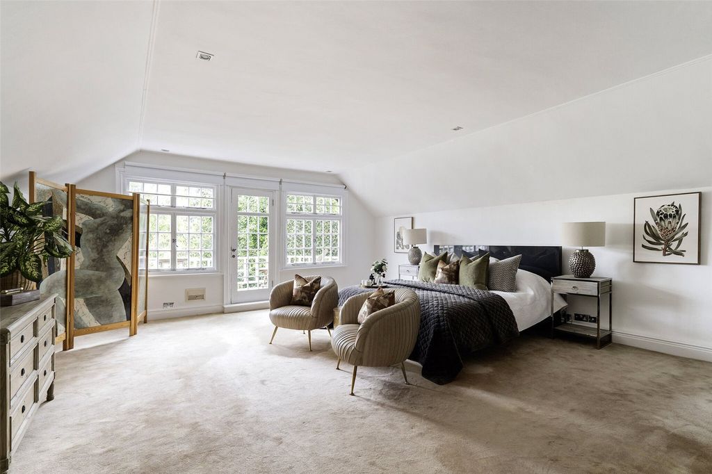 Additional image 14 of 6 bed detached house for saleFishery Road, Bray, Berkshire SL6