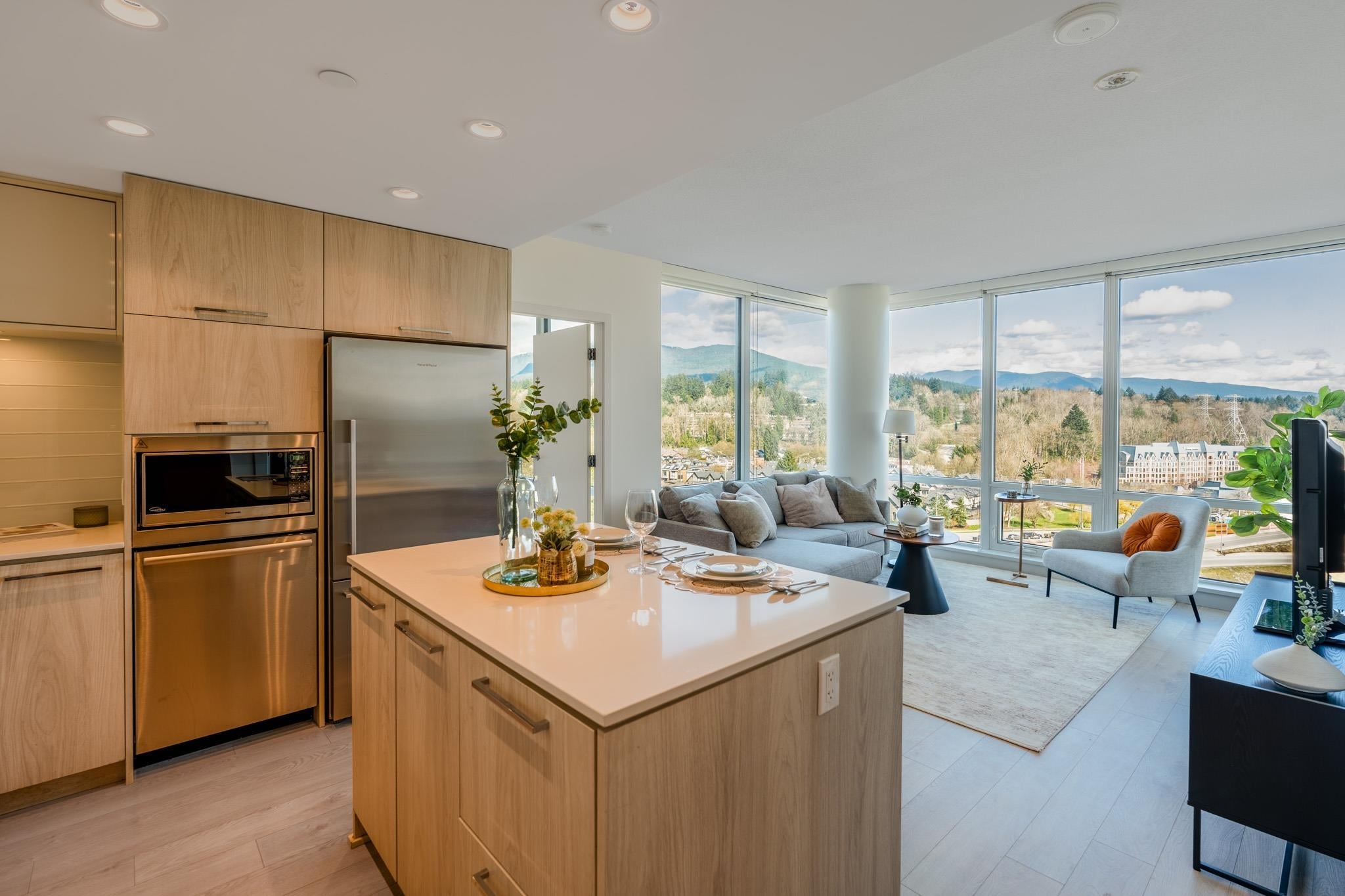 1402-680 Seylynn Crescent, North Vancouver, BC, V7J 0B5