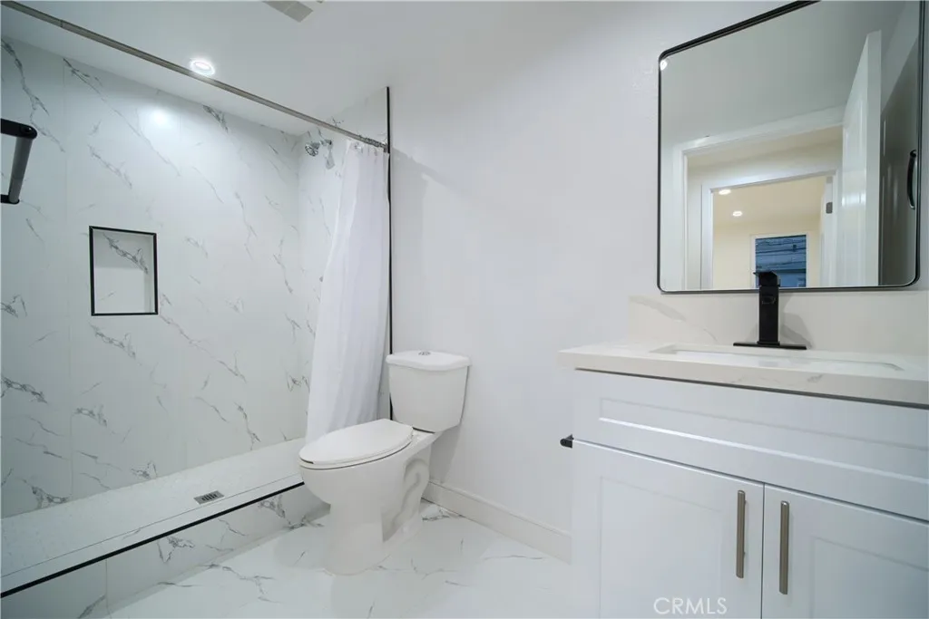 8414 S McKinley Avenue Unit 1/2, Los Angeles, CA 90001