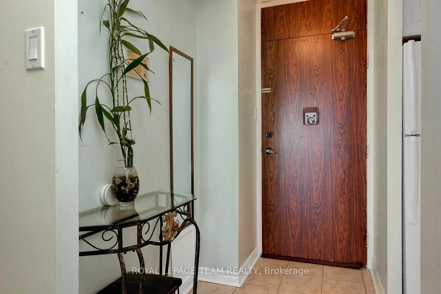 Additional image 2 of 2000 Jasmine Crescent 410