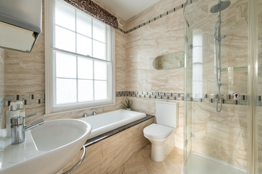 Additional image 13 of 7 bed detached house for saleBinswood Avenue, Leamington Spa, Warwickshire CV32