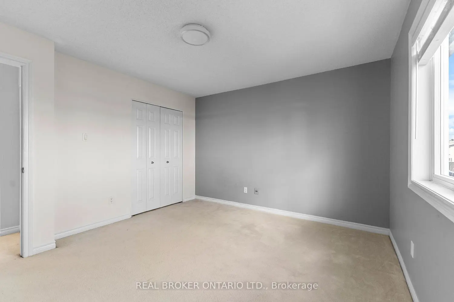 Additional image 12 of 2014 Jasper Avenue