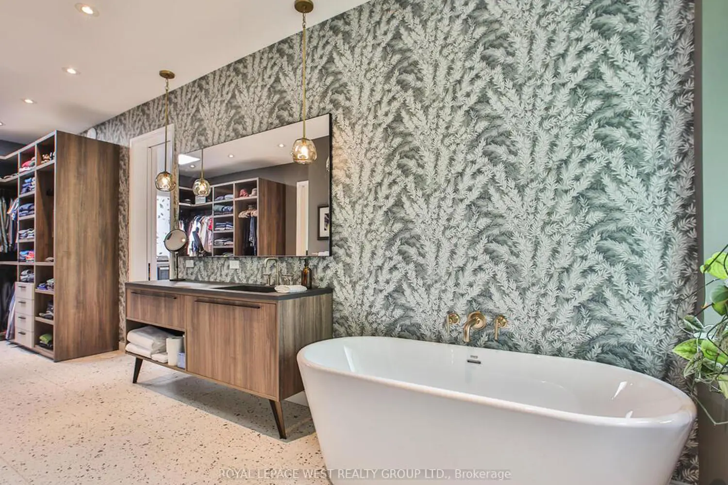 Additional image 15 of 4 Old Oak Road