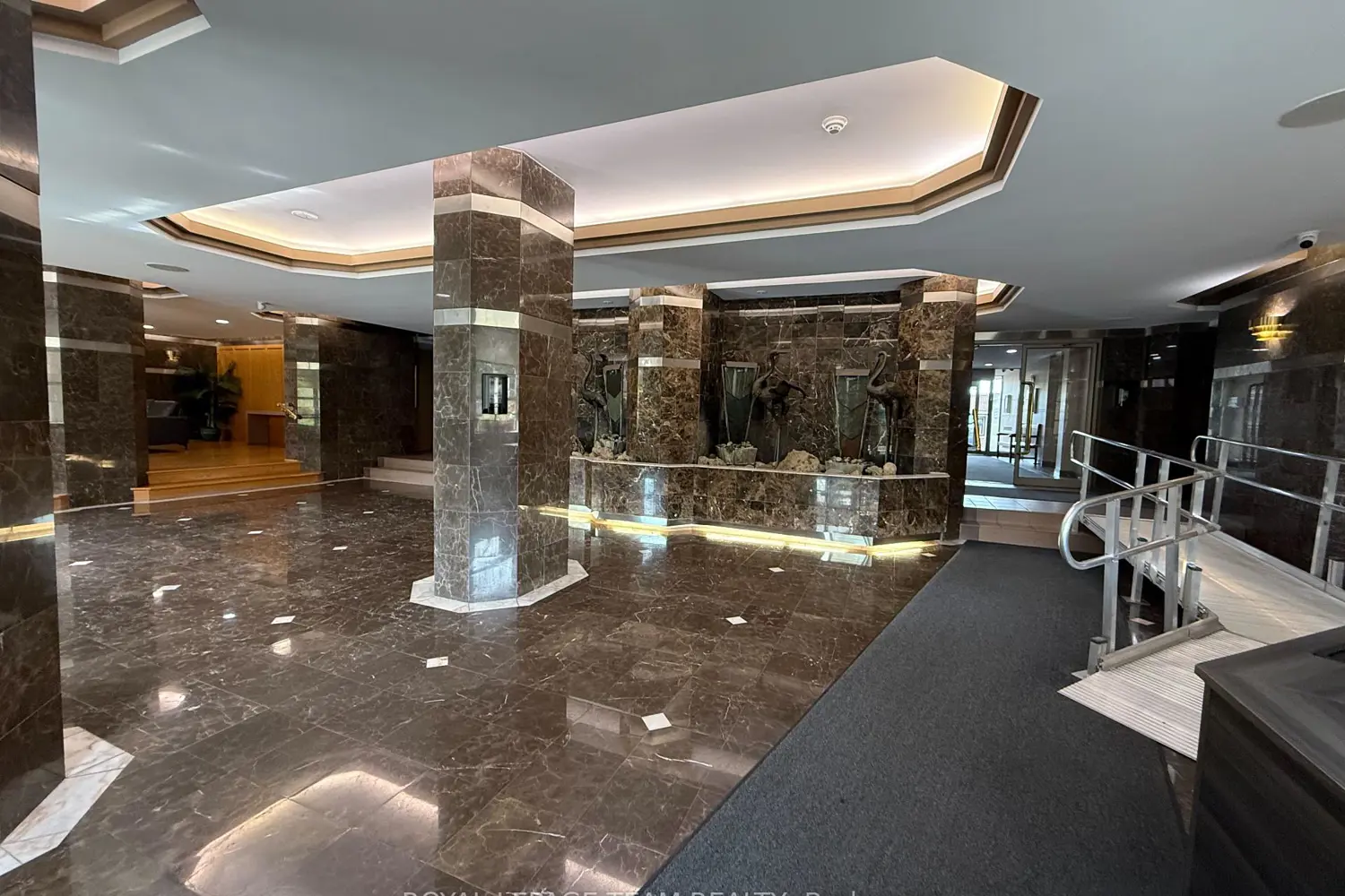 Additional image 13 of 2760 Carousel Crescent 102