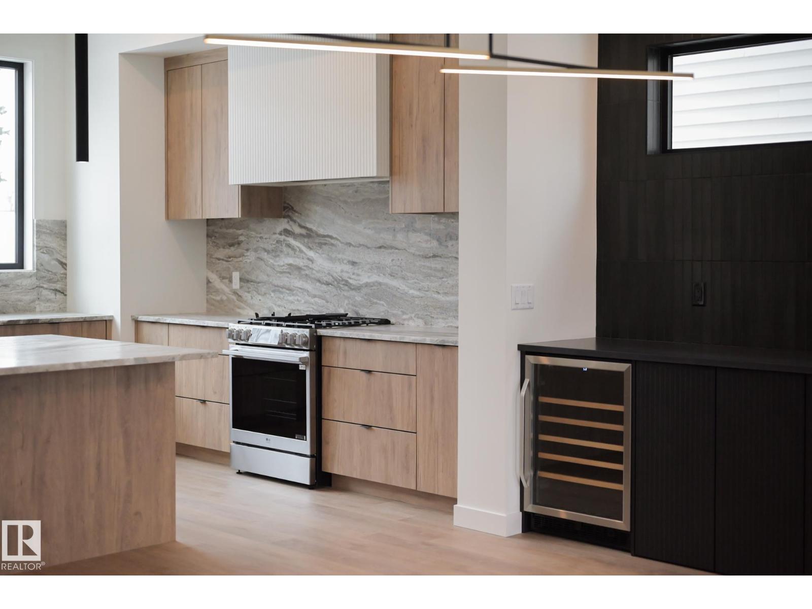 9140 74 Avenue NW, Edmonton, AB, T6E1E1