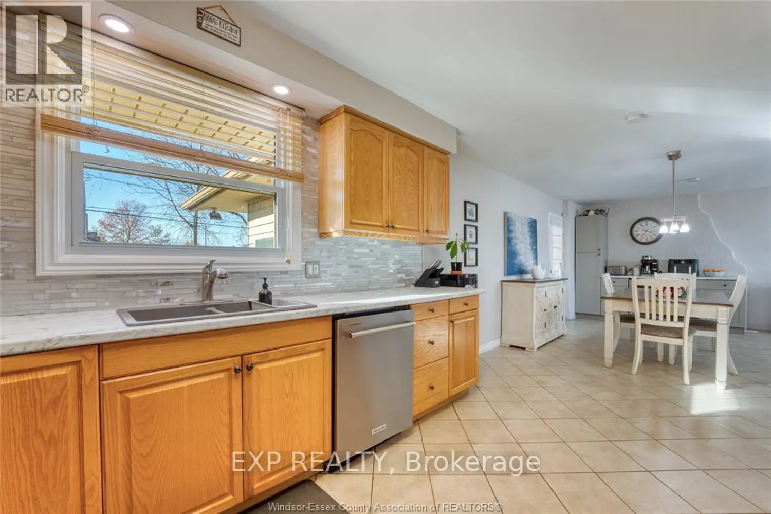 Additional image 8 of 111 Danforth Avenue