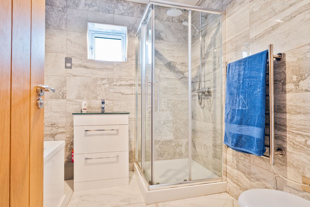Additional image 13 of 5 bed detached house for sale1 Bankwood, Biggar Road, Carnwath, Lanark ML11