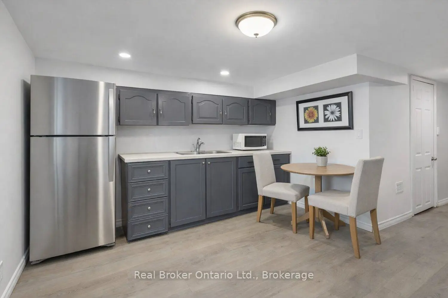 Additional image 14 of 28 West 3Rd Street