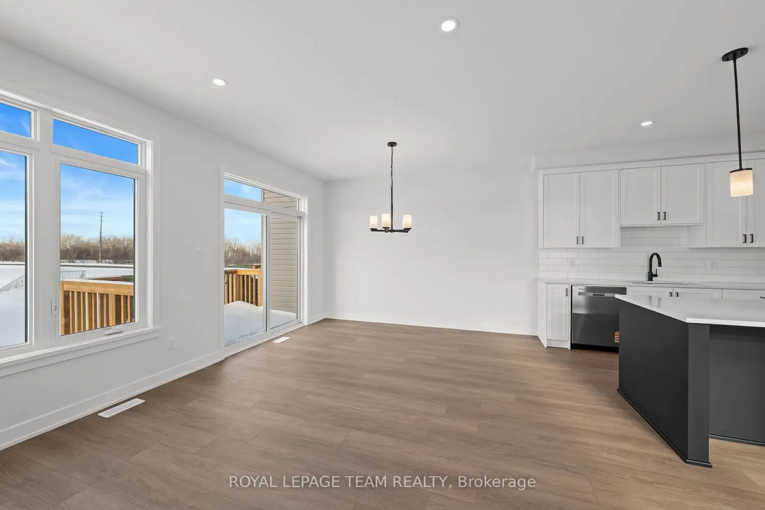 Additional image 12 of 1064 Moore Street