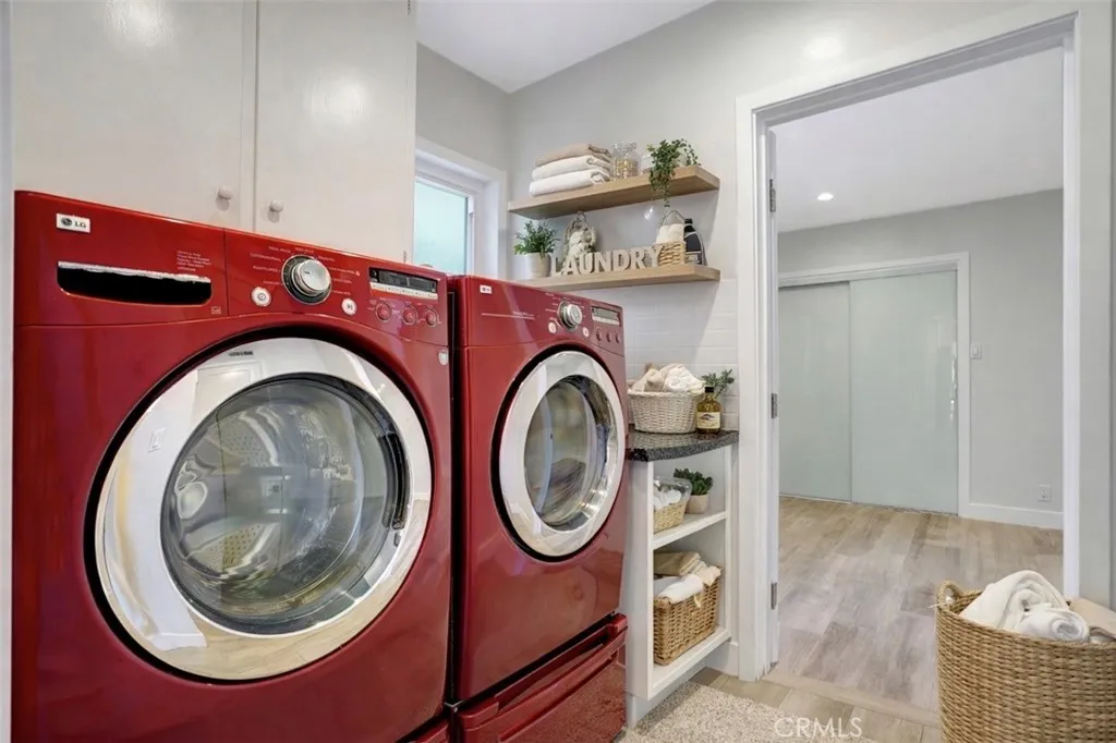 Additional image 37 of 4450 Hayvenhurst Ave, Encino, CA 91436