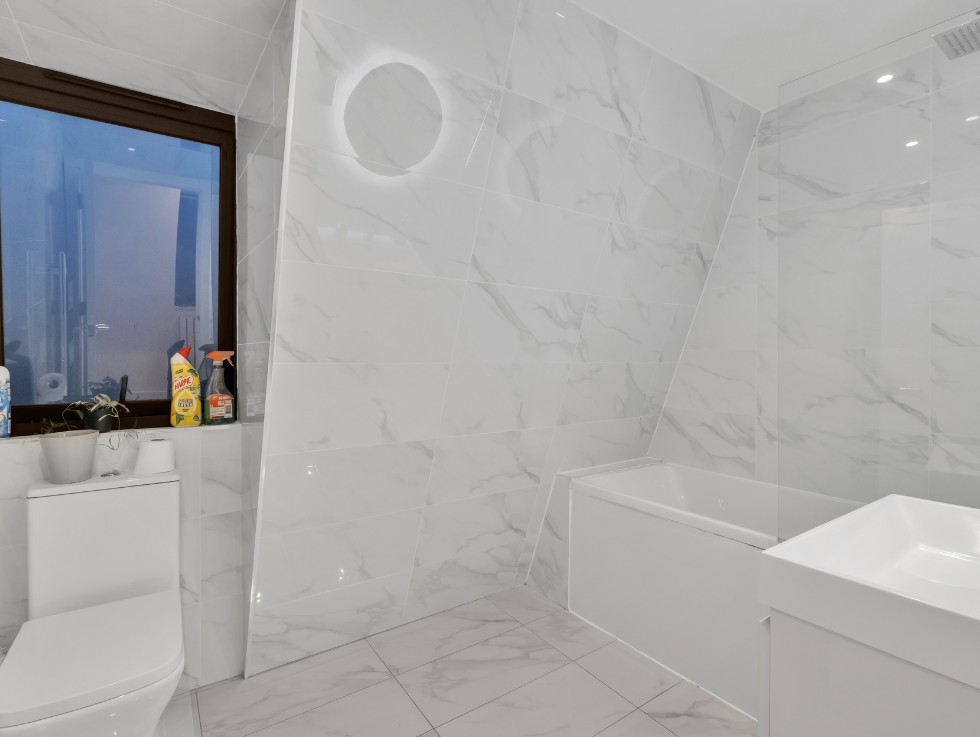 Additional image 7 of 1 Bed Flat, Lower Road, SE16, SE17 3NF