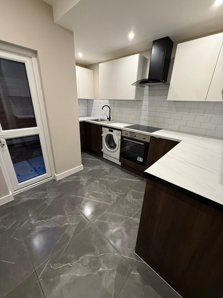 Additional image 12 of Studio Flat, Shakespeare Road, SE24, N1 7GU