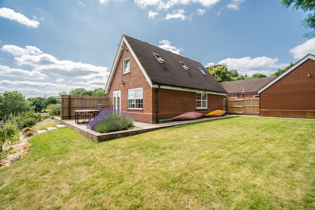 Additional image 42 of 9 bed detached house for saleWood End Road, Cranfield, Bedfordshire MK43