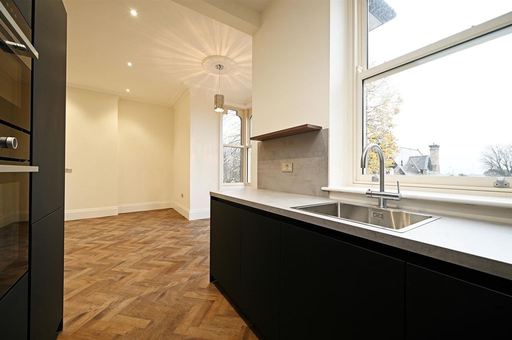 Additional image 5 of 2 bed flat for saleRutland Park, Botanical Gardens, Sheffield S10