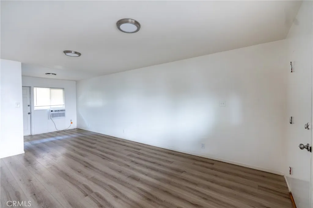 Additional image 13 of 415 S El Molino Avenue Unit 8, Pasadena, CA 91101