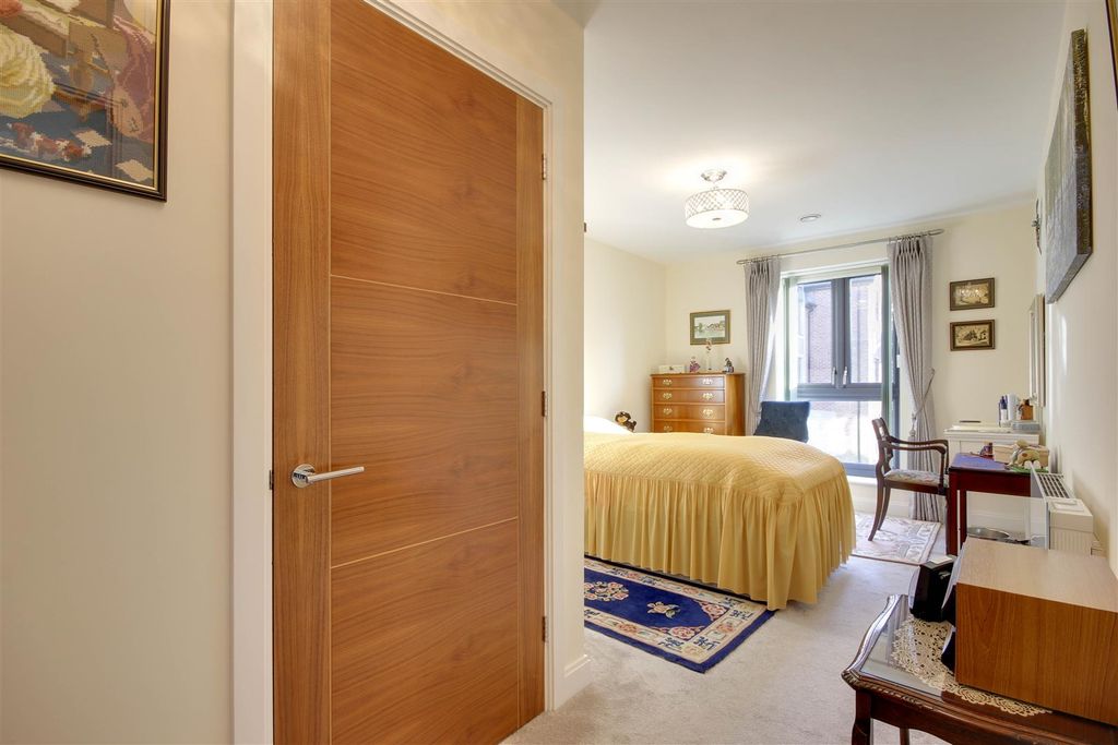Additional image 8 of 2 bed flat for saleStapleton Court, Waller Grove, Swanland HU14