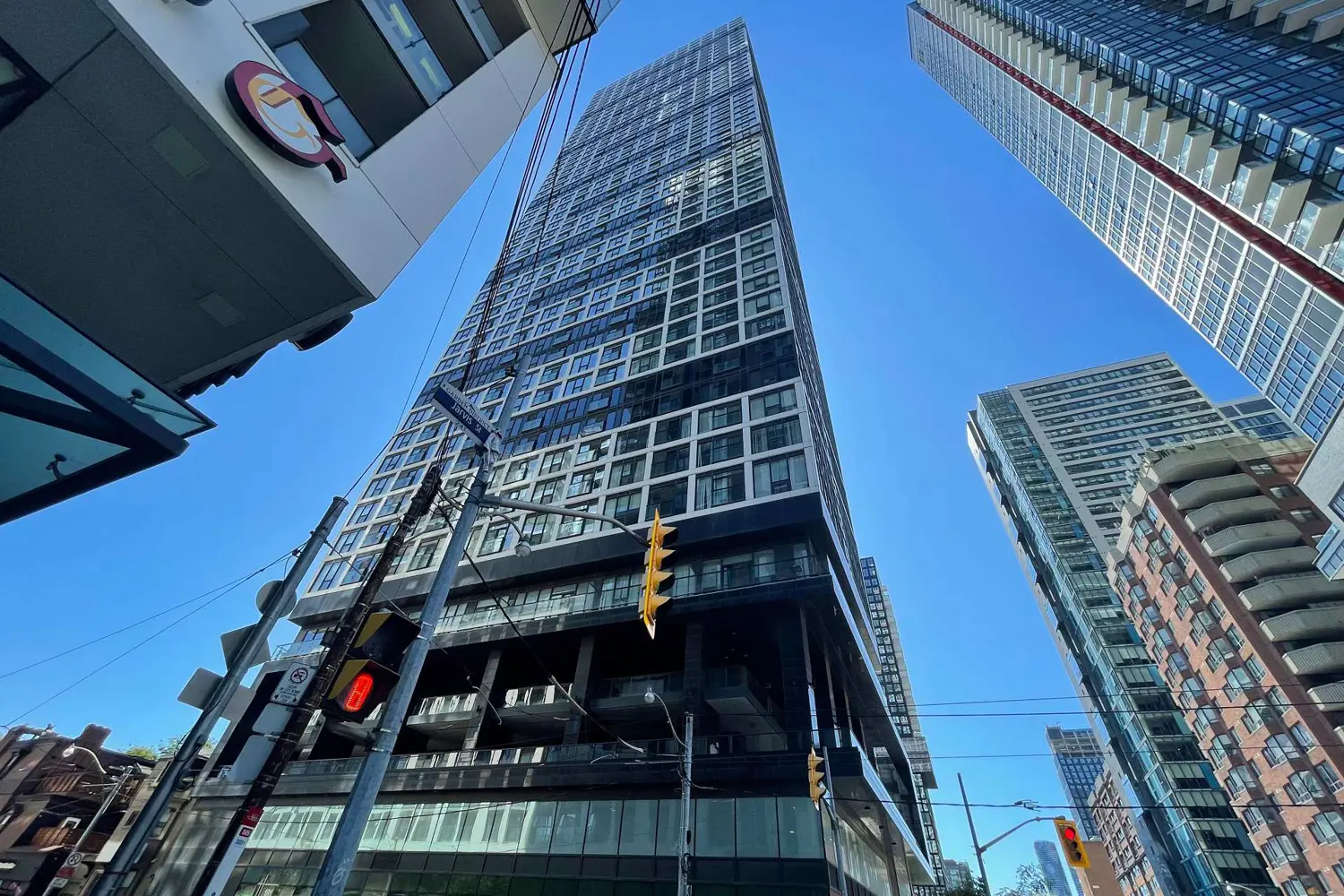 181 Dundas Street 2905