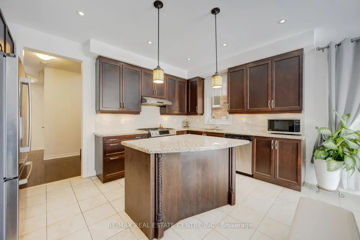 Additional image 6 of 19 Mediterranean Crescent