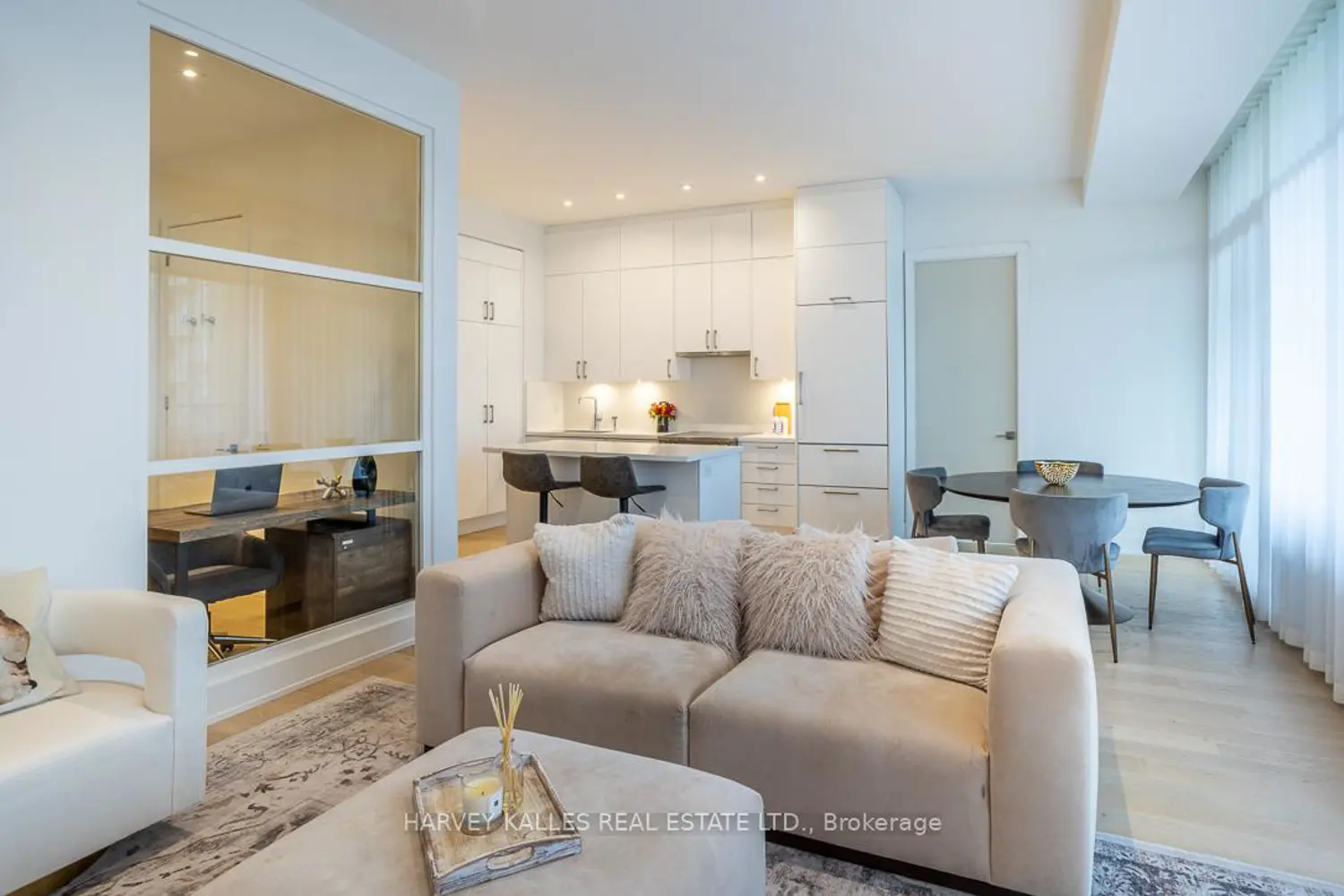 Additional image 5 of 111 St Clair Avenue 1013