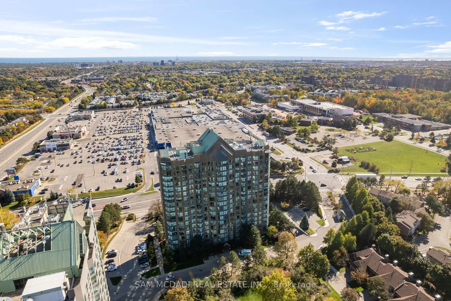 Additional image 20 of 2177 Burnhamthorpe Road 1807