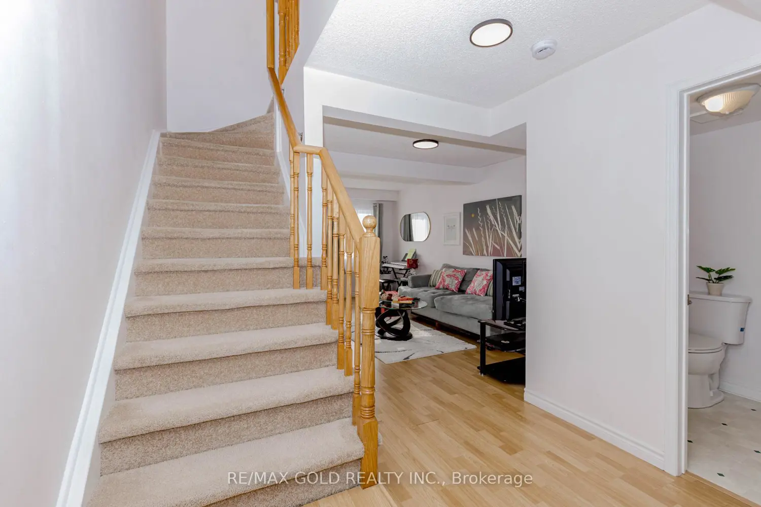 Additional image 10 of 83 Spadina Road