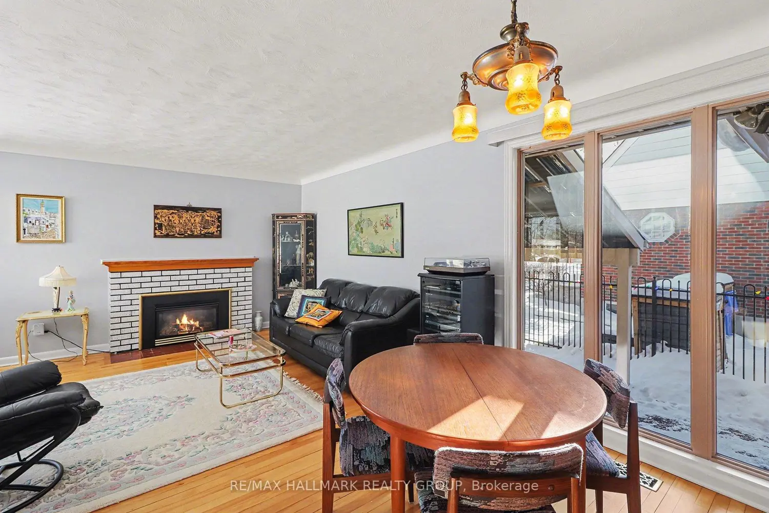 Additional image 5 of 2004 Dorval Avenue