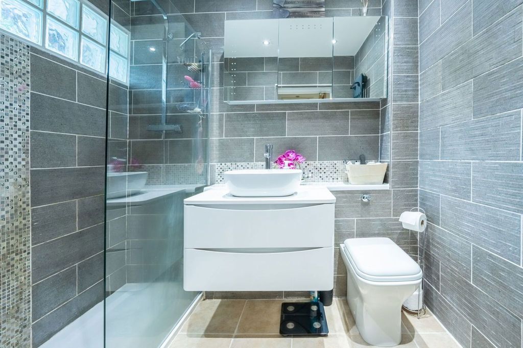 Additional image 13 of 6 bed detached house for saleDuffryn Terrace, Elliots Town, New Tredegar NP24