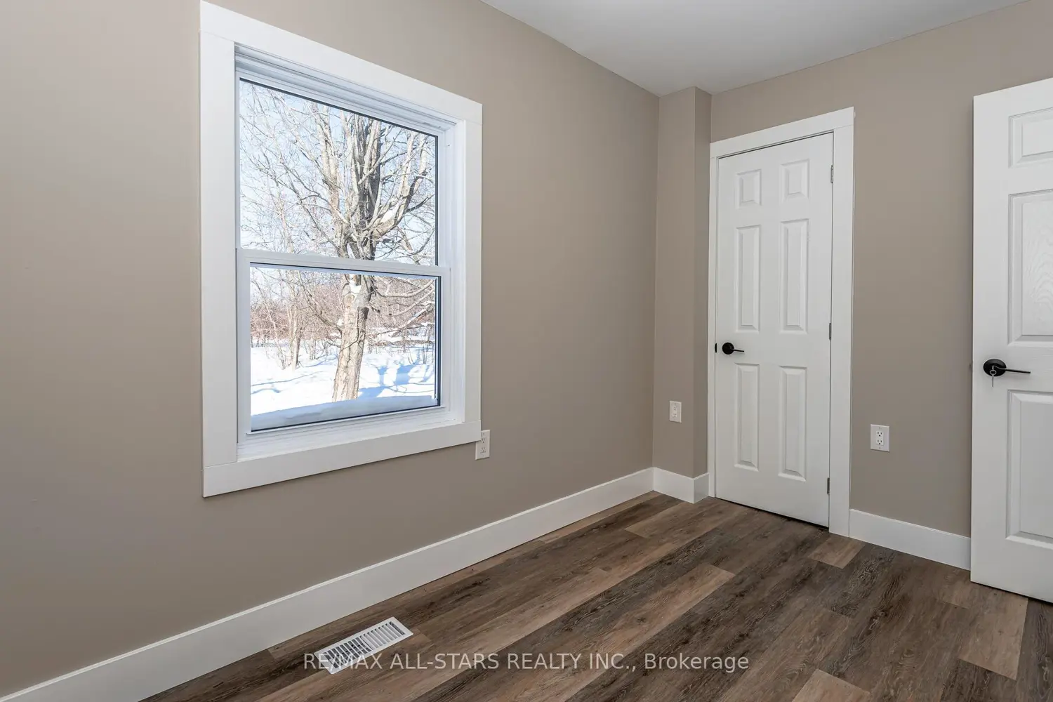 Additional image 11 of 12530 County Road 16 Road