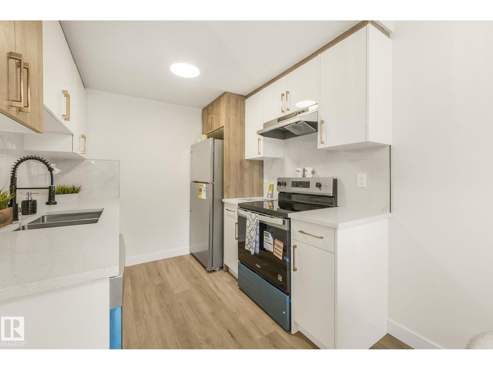 Additional image 3 of 199B Homestead Crescent NW, Edmonton, AB, T5A2Y2