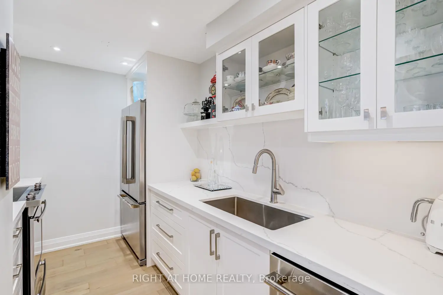 Additional image 7 of 1333 Bloor Street 606